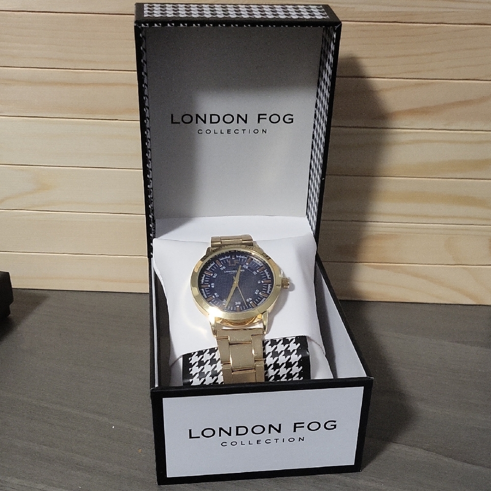 London Fog Inverness Gold Bracelet Watch Men's